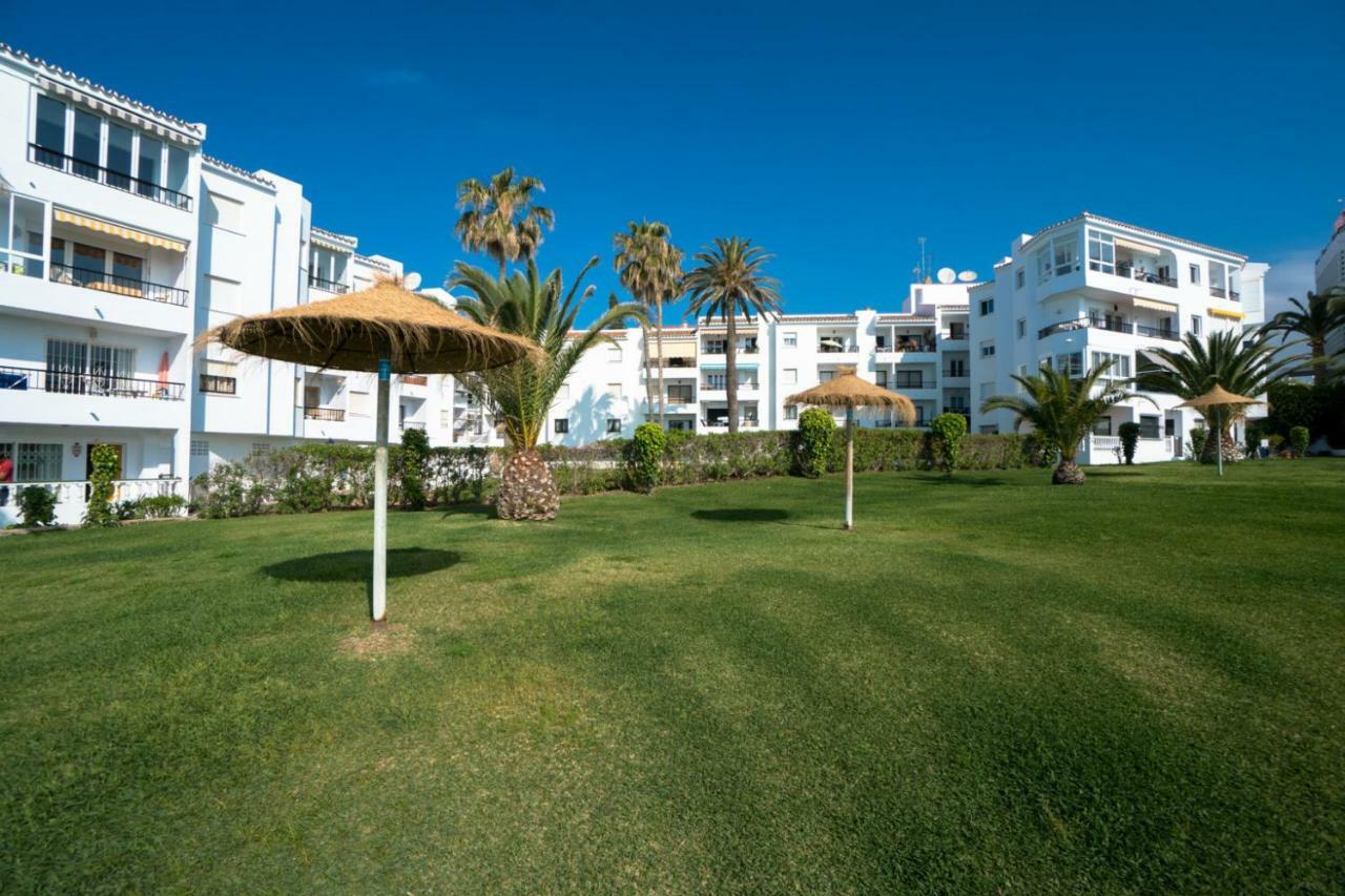 Palmeras 80 Menyber Nerja Bagian luar foto